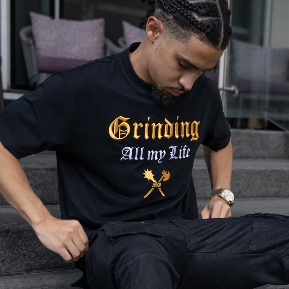 Sz 4xl GRINDING ALL MY LIFE TEE Black Graphic T-Shirt